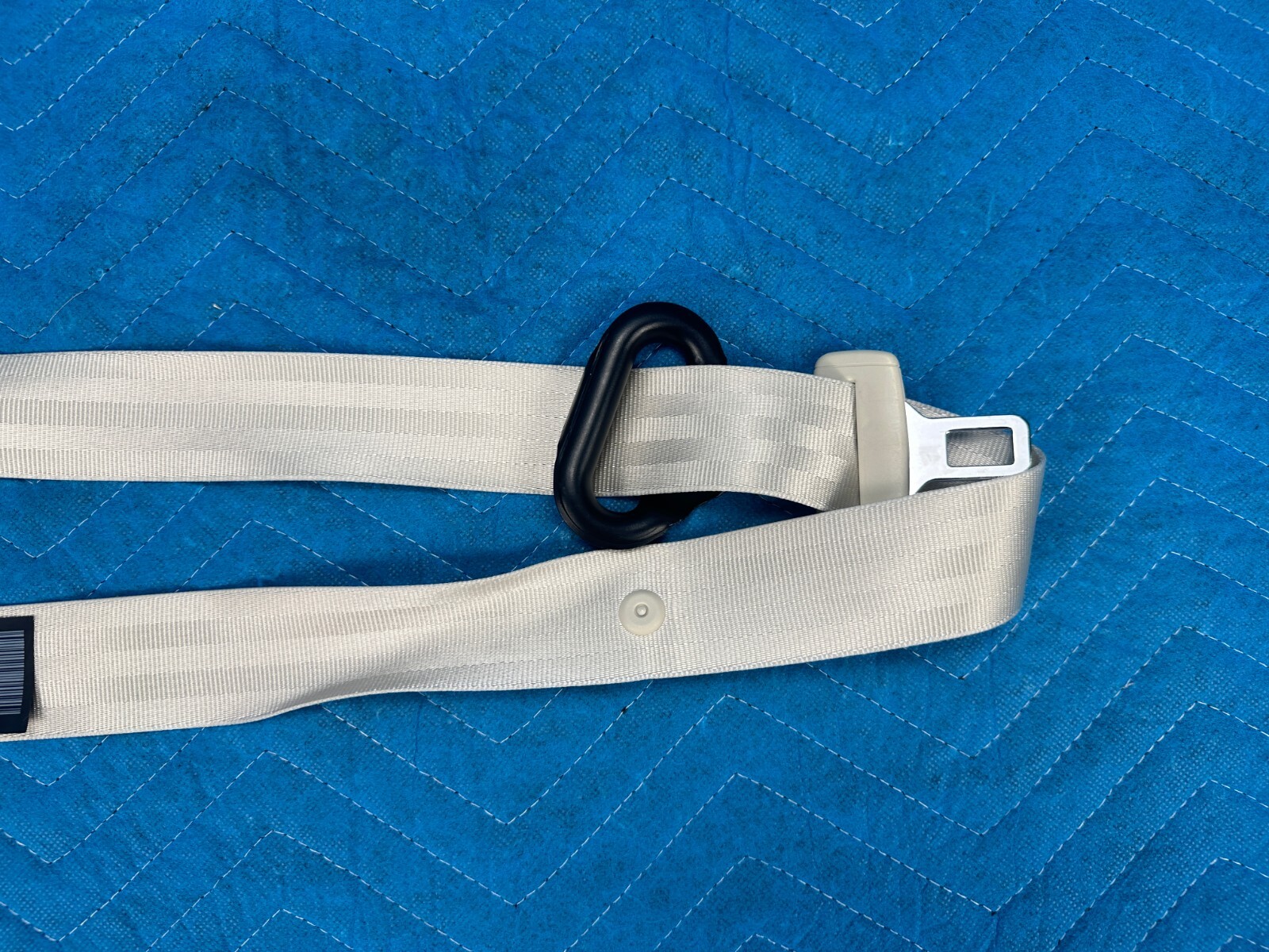 Bentley Continent Flying Spur Rear Seat Belt Driver's Side Ivory 2006-2012 OEM