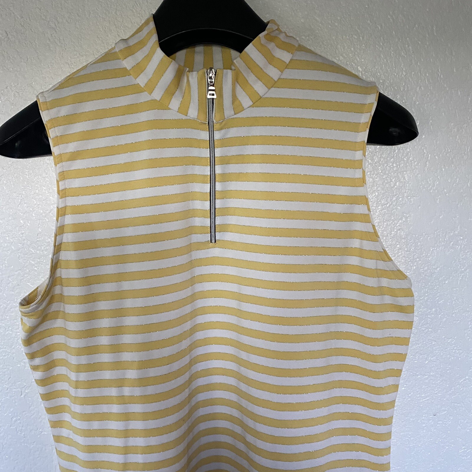 Tail Tech Golf Women’s 1/4 Zip Sleeveless Striped Stretch Activewear Top Size M
