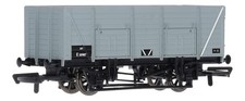 R6108C Hornby OO Gauge 9 Plank Mineral Wagon E30987 (Pre-Owned)