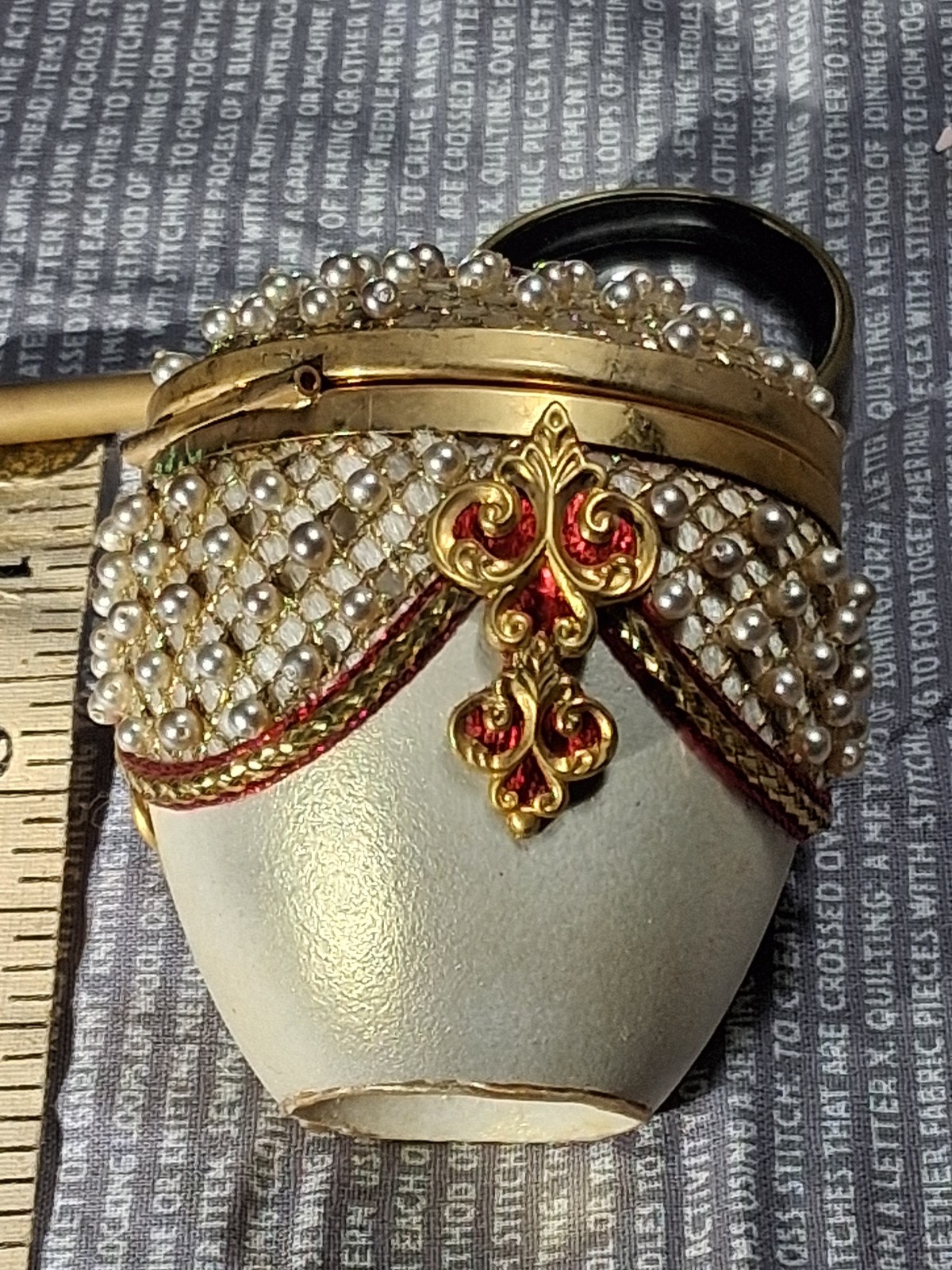 Exquisite Hand Crafted Real Goose Egg White Velvet Lined Trinket Pot Feberge esk image 5