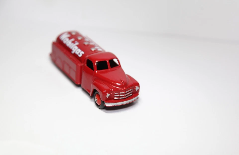 Dinky 440 Studebaker Tanker Mobilgas - Vintage Restored Model — 第 4/4 张图片
