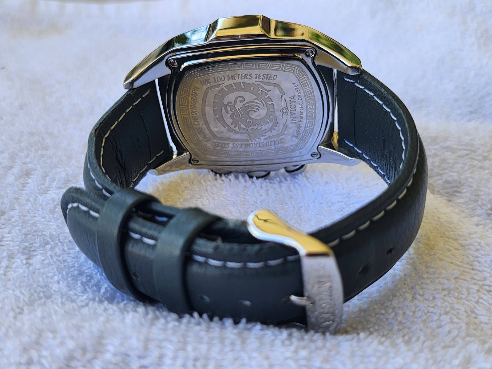 Invicta 2093 Lupah Swiss Watch - Gem