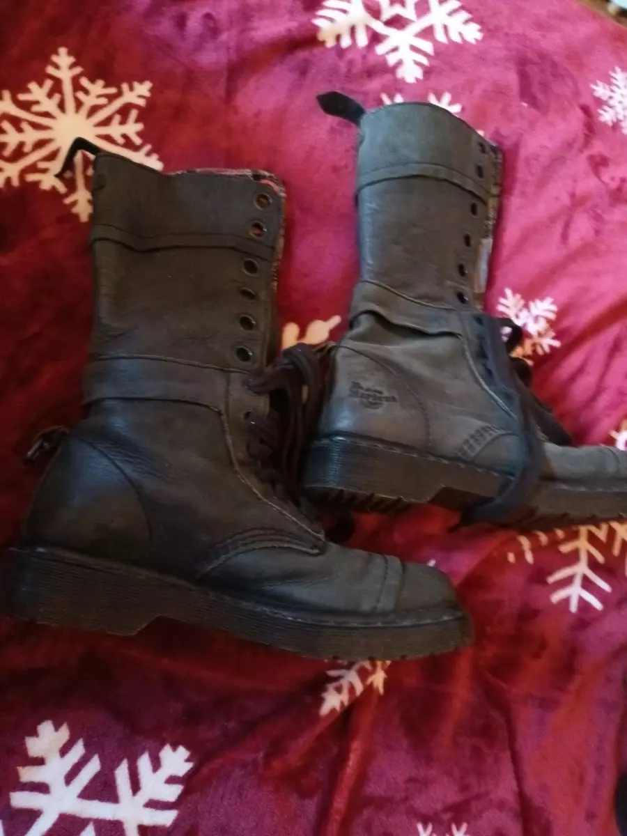 Dr marten shop mid calf boots