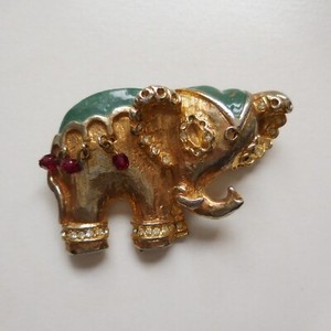 Authentic Elephant Brooch Ruby Sapphire Gold Plated Handmade Jewelry Asia India 20th N4069