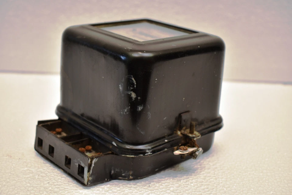 United Electric Equipments Watt-Hour Meter Type U-1 230V 50Hz Vintage Collectibl - Image 2 of 4