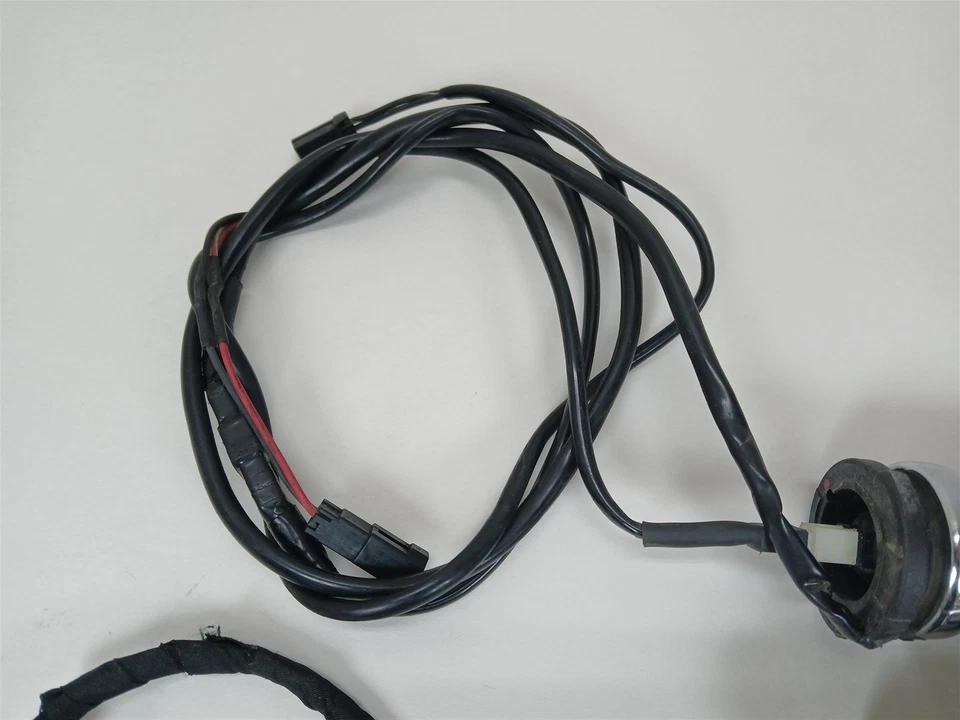 Harley-Davidson 2015 Street Glide Heated Hand Grips & Throttle Twist Sensor - Image 3 of 4