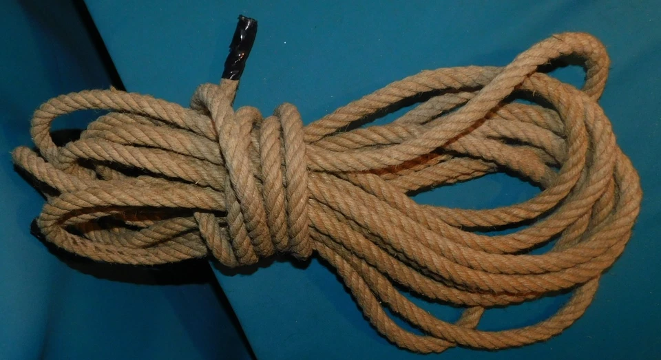 ANCIENNE GRANDE CORDE DE 11m .ø 15mm. POUR MAIN COURANTE RAMPE D'ESCALIER BATEAU - Photo 2/4