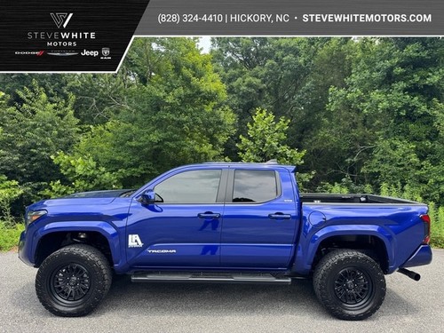 2025 Toyota Tacoma Lifted SR5 DBL CAB