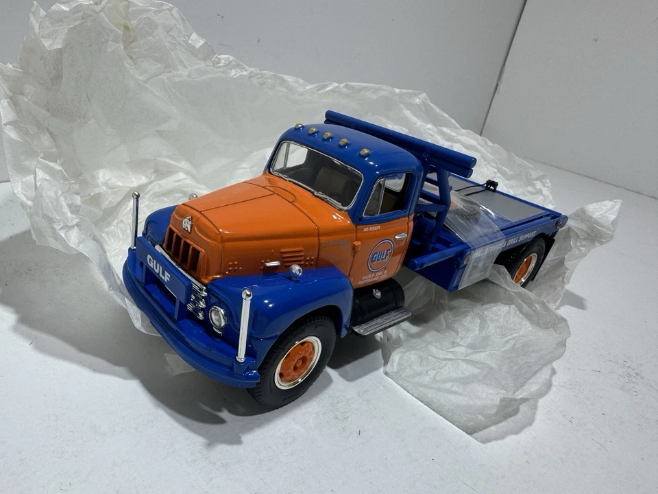 Vintage NIB Gulf Oil First Gear 1957 International R-200 Gin Pole Winch 19-2112 - Image 2 of 4