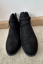 Girls Youth SO Faux Suede Black Ankle Boots Side Zipper Size 2