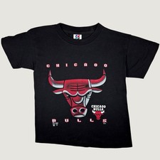 Vintage Chicago Bulls Youth T-Shirt Signal Artwear Black Size 7 Made in USA 90s