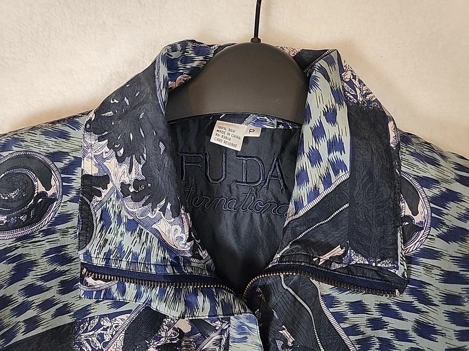 Chaqueta De Colección FUDA International Para Mujer Seda Paisley Arquitectura Cremallera Completa Talla P Foto 4 de 4
