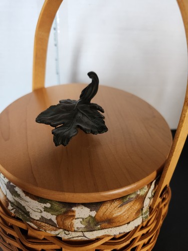 Longaberger 2001 Pumpkin Patch Basket w/Lid, Leaf Knob, Liner, Protector - Picture 2 of 5