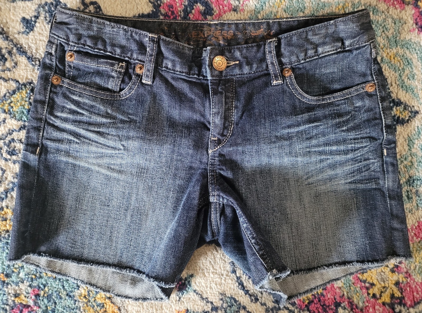 Express Jean Shorts Women Size 6 Frayed Denim RN 55285 SEE