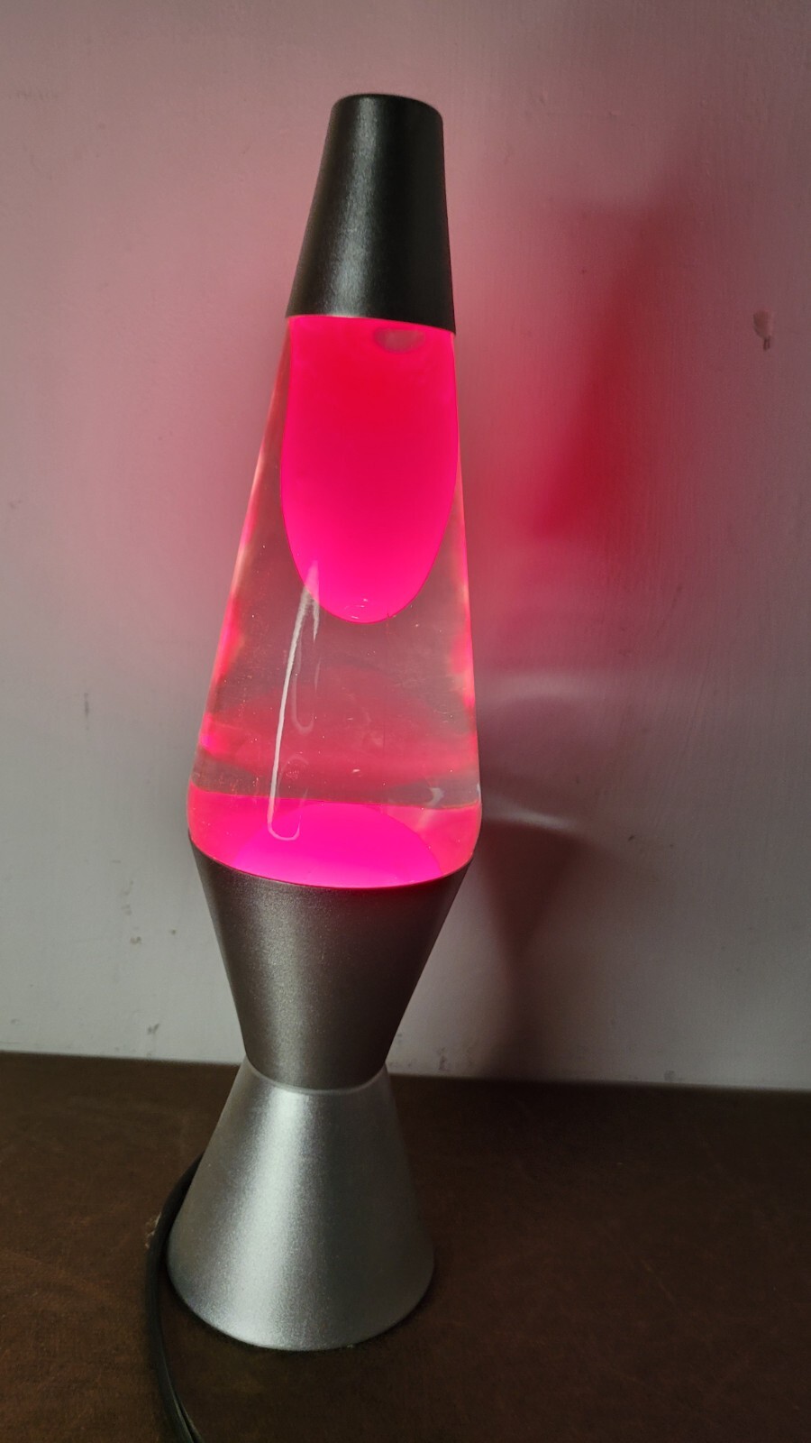 14 Inch Lava Lamp Pink Liquid Silver Base Motion And Glitter eBay