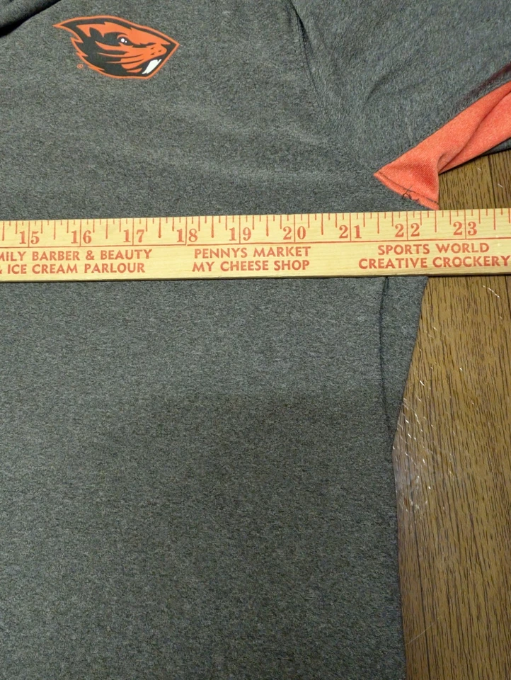 Camisa cortavientos negra grande Oregon State Beavers Colosseum Cameron con cremallera en cuarto de baño Foto 4 de 4