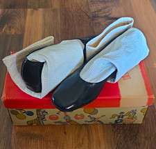 Paparelli Young Ones by Swan Black/White Vintage Childrens Shoes US 10, 6326
