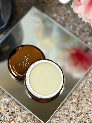 Danessa Myricks Yummy Skin Blurring Balm Powder, Universal, 0.21 oz