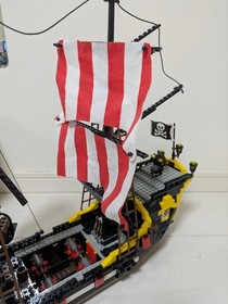 LEGO Pirates Black Seas Barracuda (Dark Shark) 6285 In 1989 Used W/Manual As Is