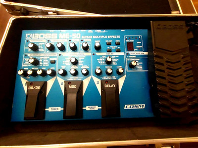 BOSS ME-50 Guitar Multi-Effects Processor   Tested and Working   With Hard Case