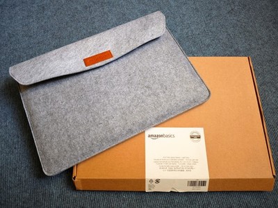 Amazon Basics 15.4'' Laptop-Schutzhülle aus Filzmaterial hellgrau