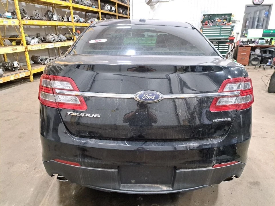 Cilindro maestro de freno 2016 Taurus Sku#4081774 Foto 3 de 4