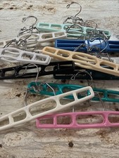 Lot Of 11 Vintage Plastic Pants Skirts Clamp Hangers Tamor Jawbreaker Locking