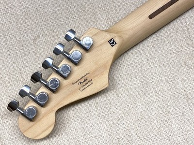 Fender Squier STRAT NECK /TUNING KEYS Skunk Stripe Indian Laurel