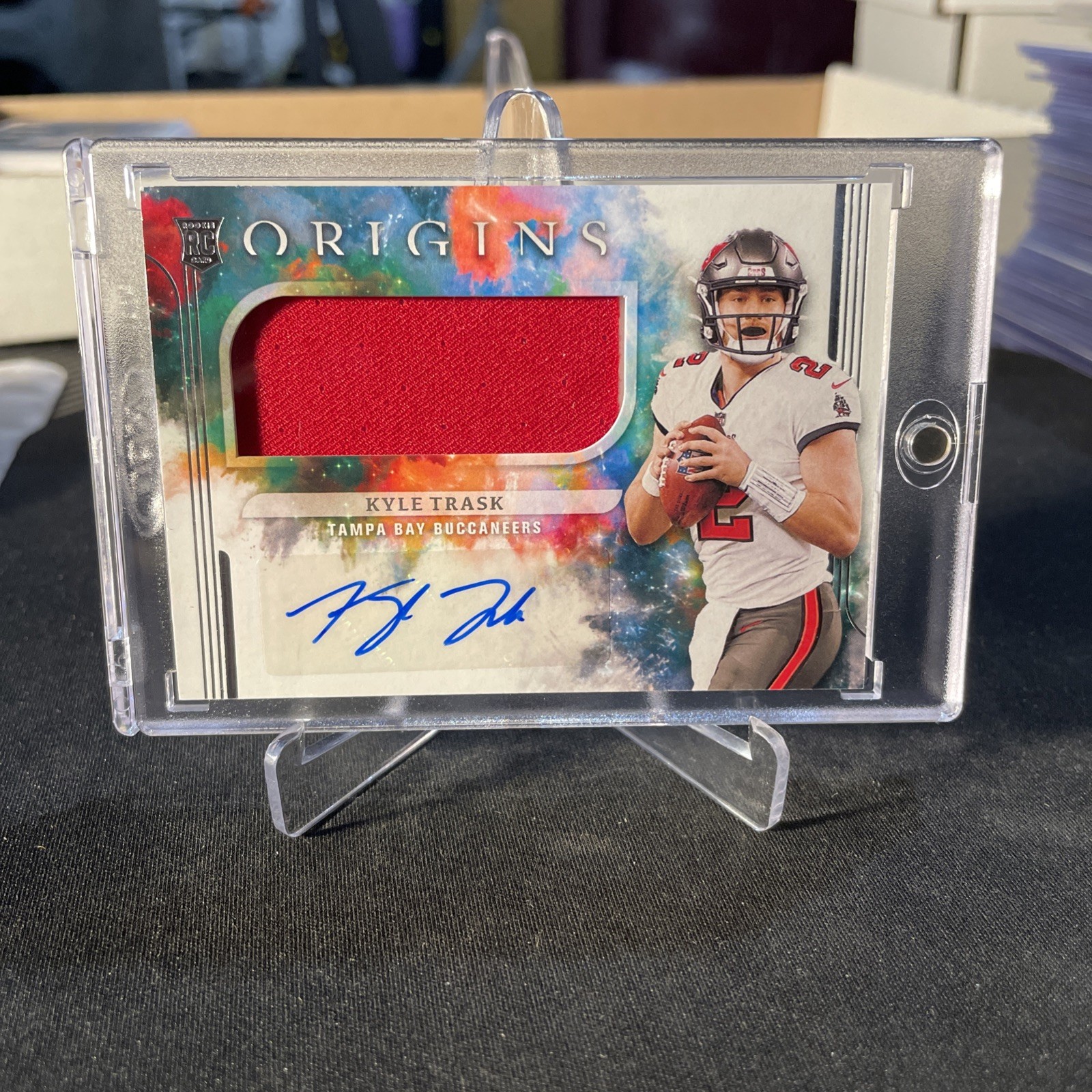 2021 Panini Origins - Rookie Jumbo Jersey Autographs Kyle Trask #157 (AU,...