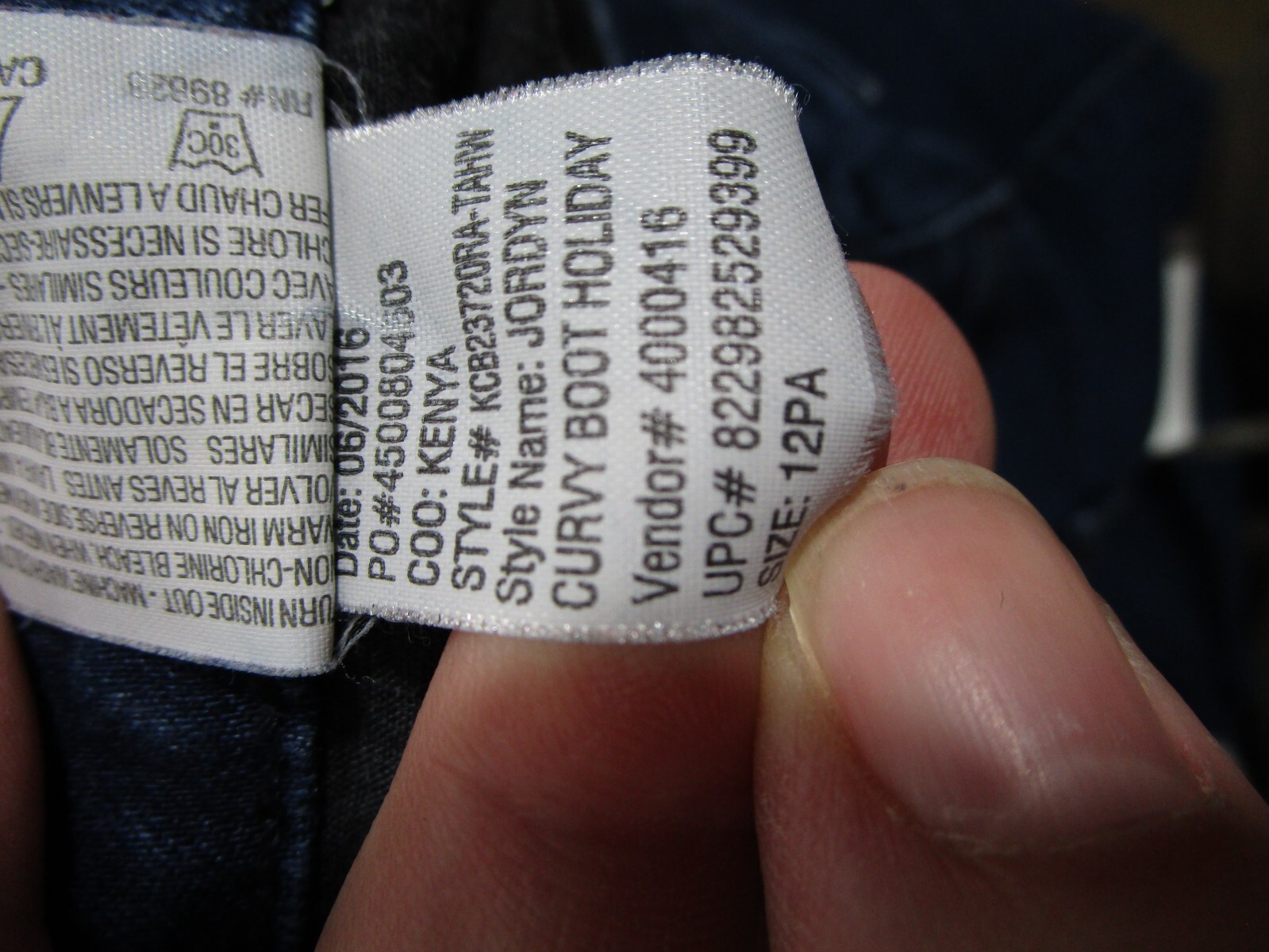 Gloria Vanderbilt Jordyn Curvy Barely Boot Petite Size 12 Average Blue Jeans