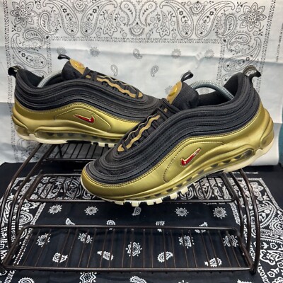 Nike Air Max 97 QS ゴールド Nike Air Max 97 QS Black Metallic Gold 2018 Mens Size 8.5 AT5458