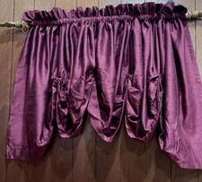 SCALLOPED VALANCE BY JC PENNEY CLASSIC TRADITIONS 105" X 27" VINTAGE