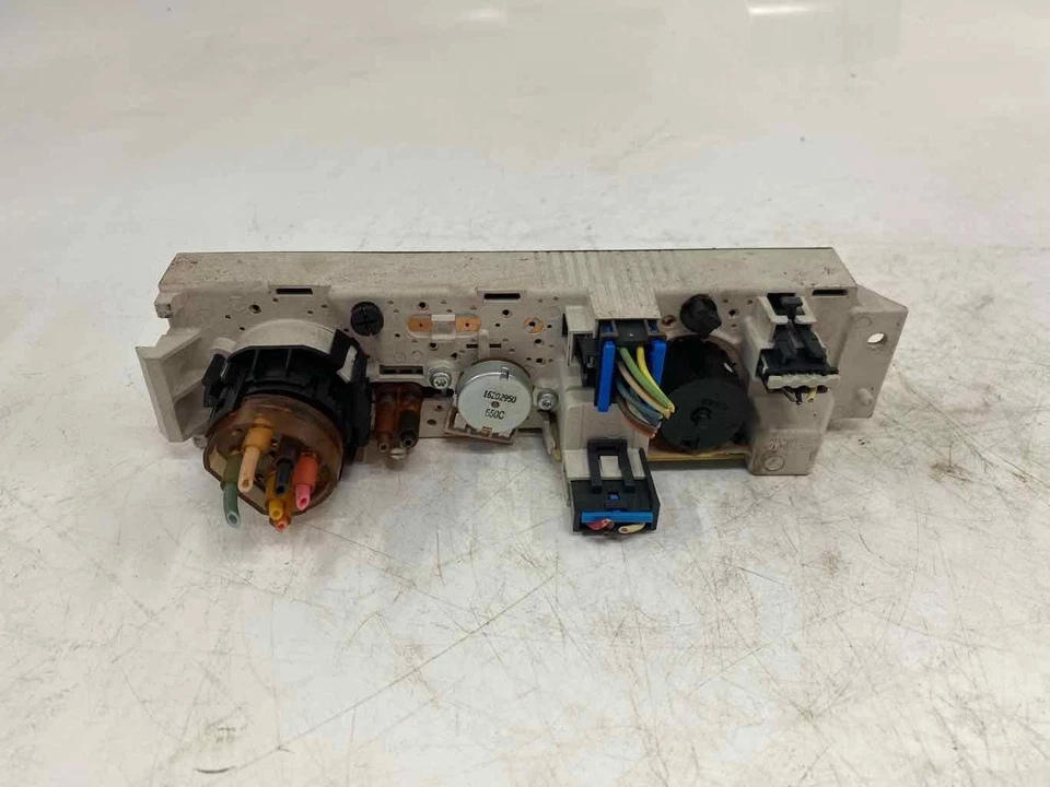 01 02 03 04 05 06 07 CHEVY EXPRESS 2500 Temperatura AC Calentador Climatizador Foto 3 de 4