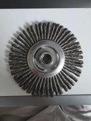 United Abrasives SAIT 03384 Pipeline Carbon Steel Stringer Bead Twist Wire Wheel