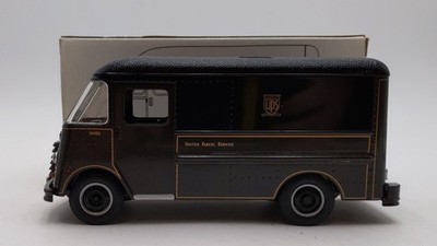 Hermann Marketing 1:28 Scale United Parcel Service 1957 Package Car Item #UP1757
