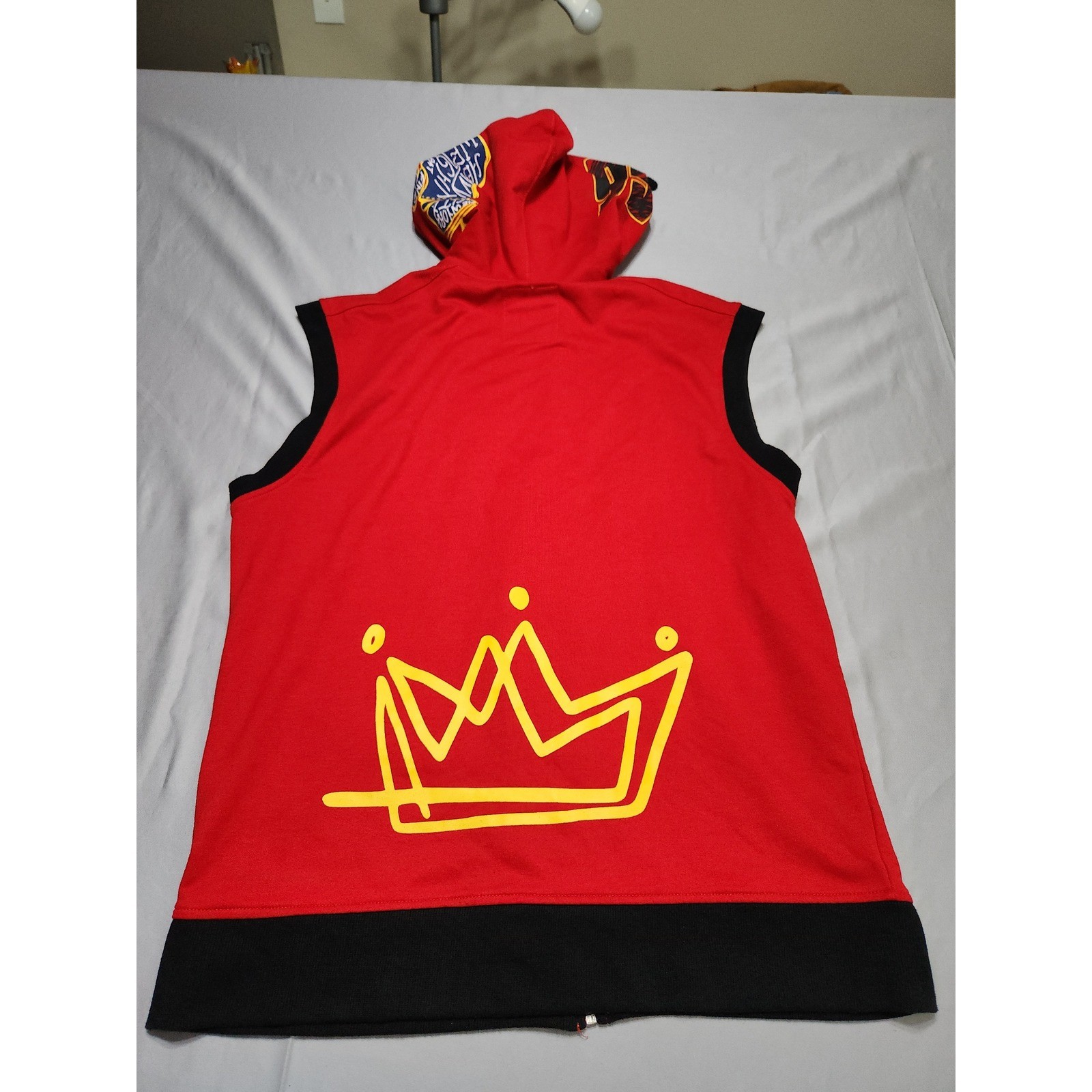 Akademiks Mens XL Red Sleeveless Full Zip Hoodie Vest Crown Graphic Streetwear image 2