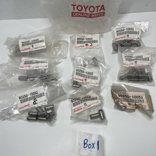 New 1969-1977 Toyota Land Cruiser Dowel Clutch Housing Pin 90250-10052 Oem New 1969-1977 Toyota Land Cruiser Dowel Clutch Housing Pin 90250-10052 Oem