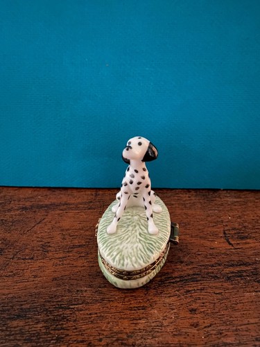Dalmation Dog Porcelain Hinged Trinket Box 3" x 3" x 2" Excellent (OS1) - Picture 2 of 6