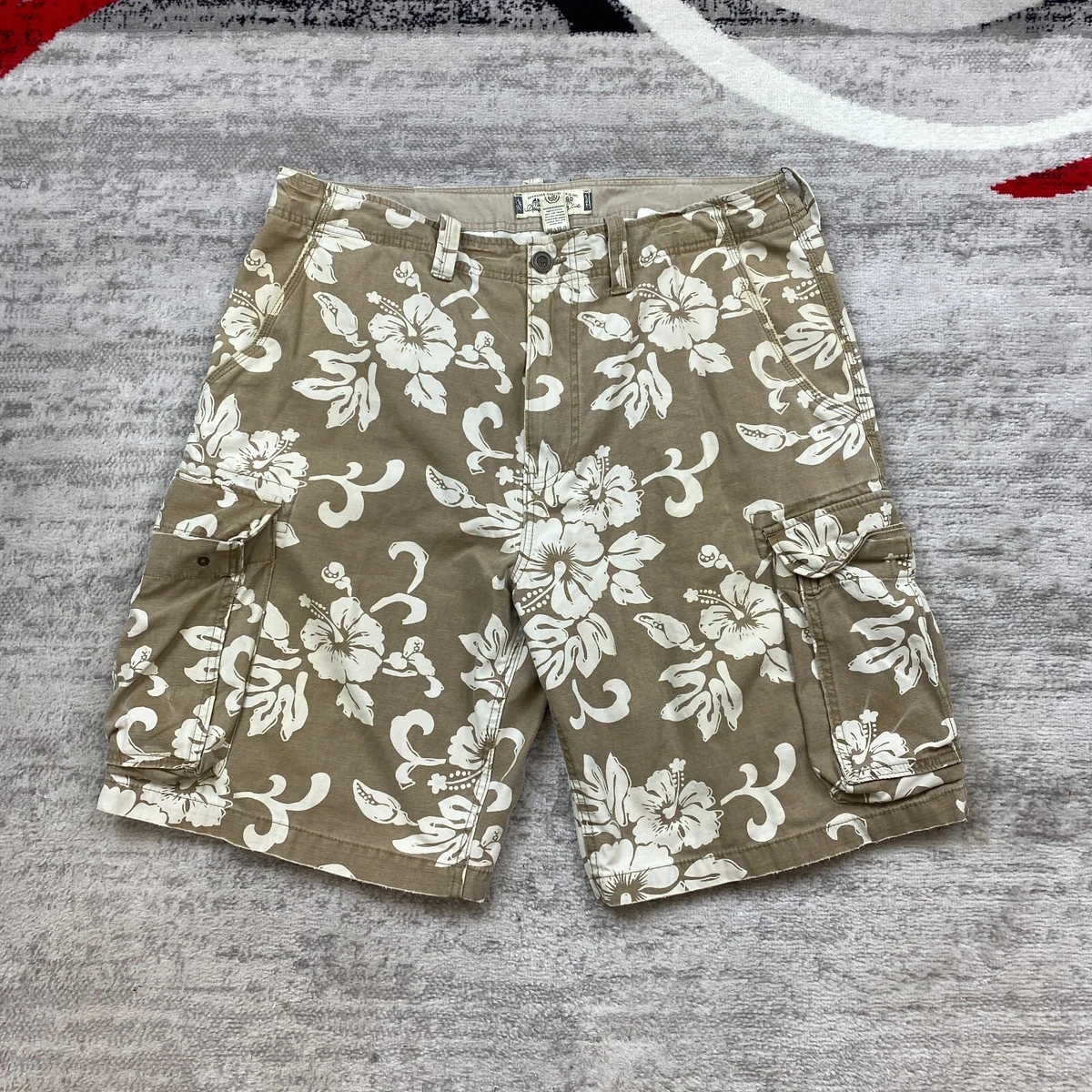White khaki shorts discount