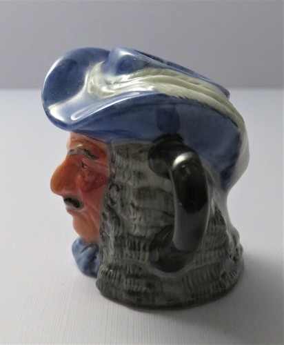 Franklin Mint Vintage Miniature Toby Jug: Captain Hook, Artist Signed 1982 - Picture 2 of 6