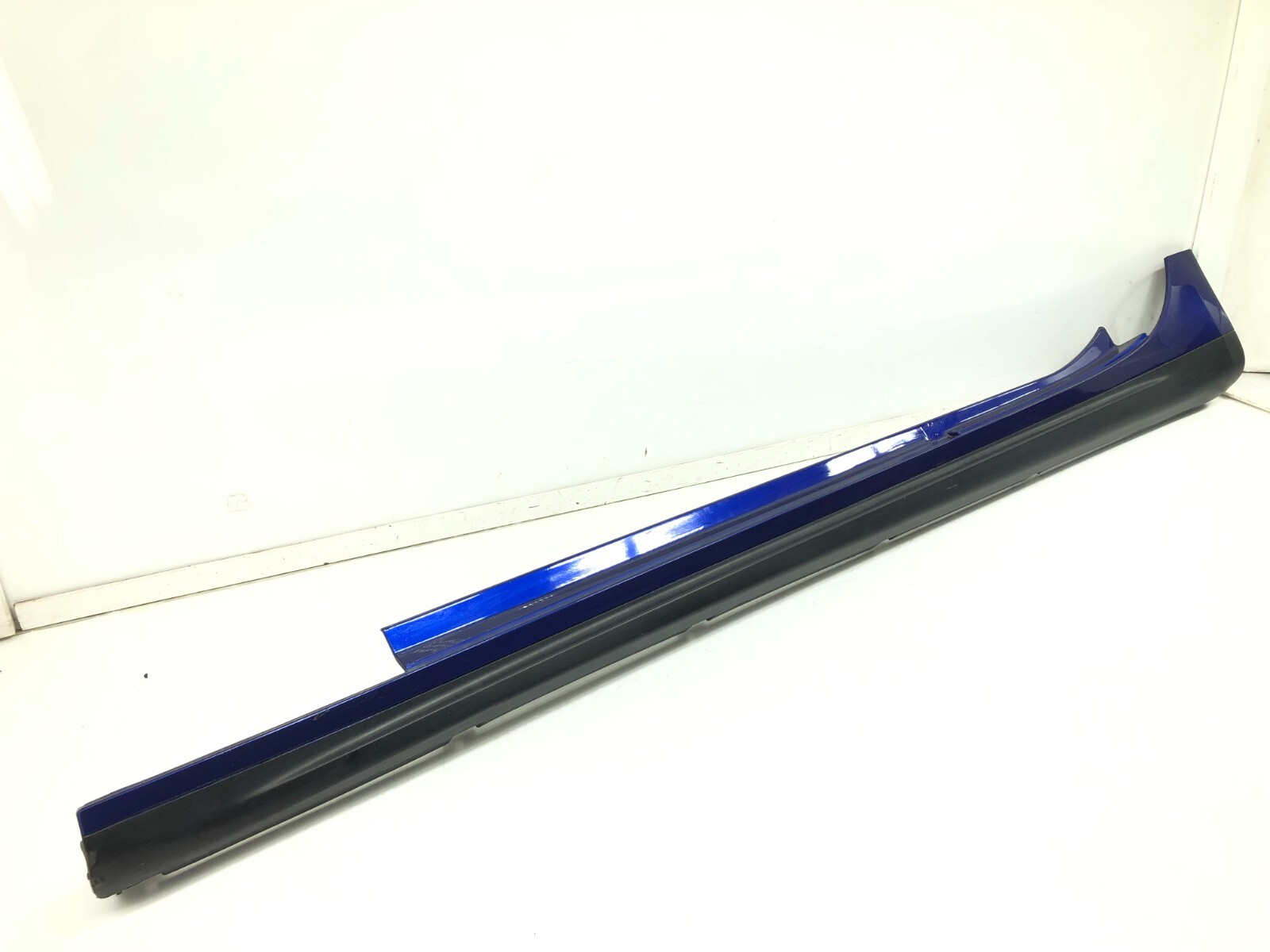 2014-2020 MASERATI GHIBLI SQ4 LEFT DRIVER SIDE SKIRT ROCKER PANEL OEM.