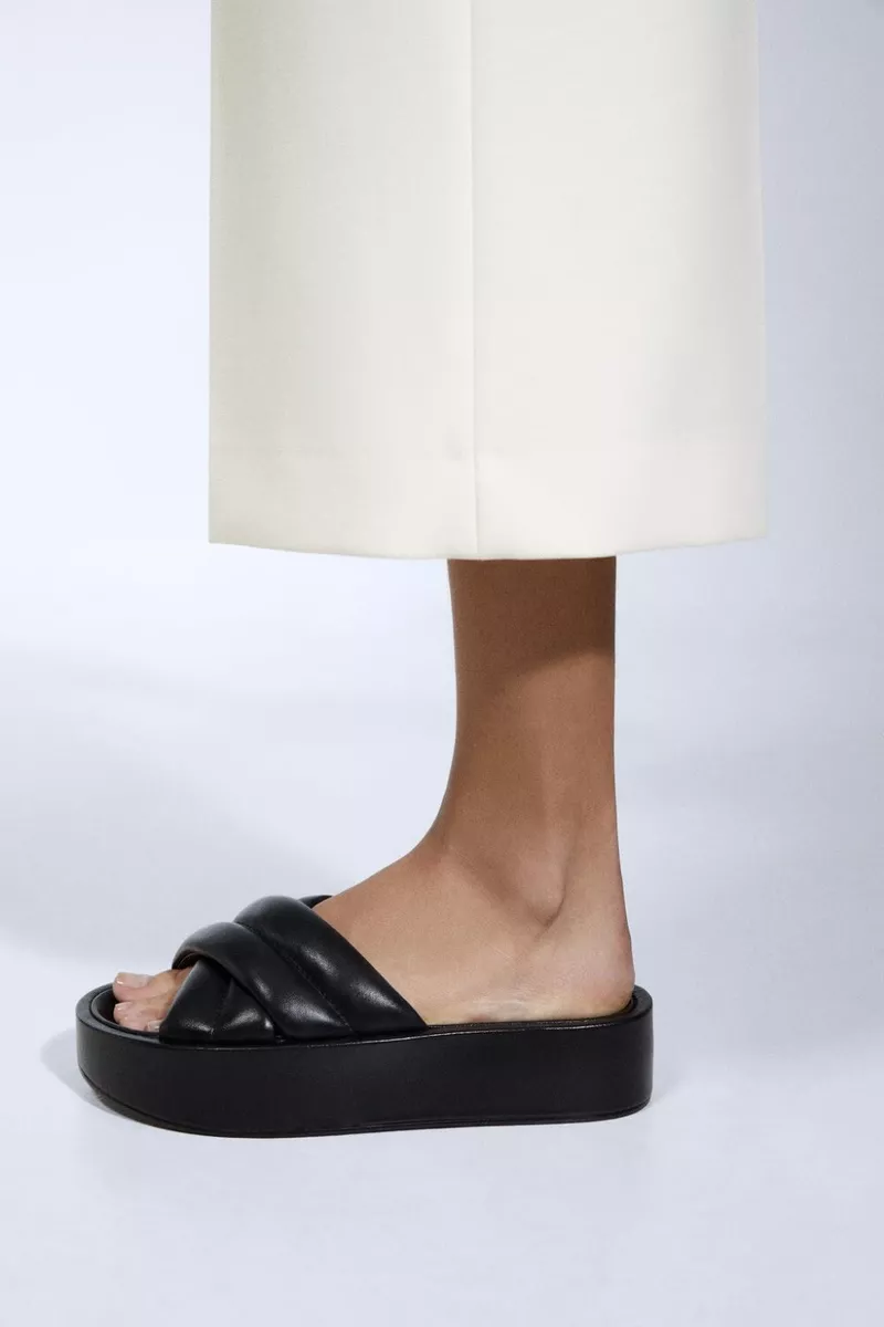 Zara flatform hotsell sandals