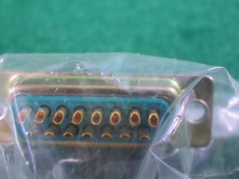 2X TRW D-SUB 15 Pin male Solder Cup Connector 1980s new old stock DAM-15P - Image 3 of 4