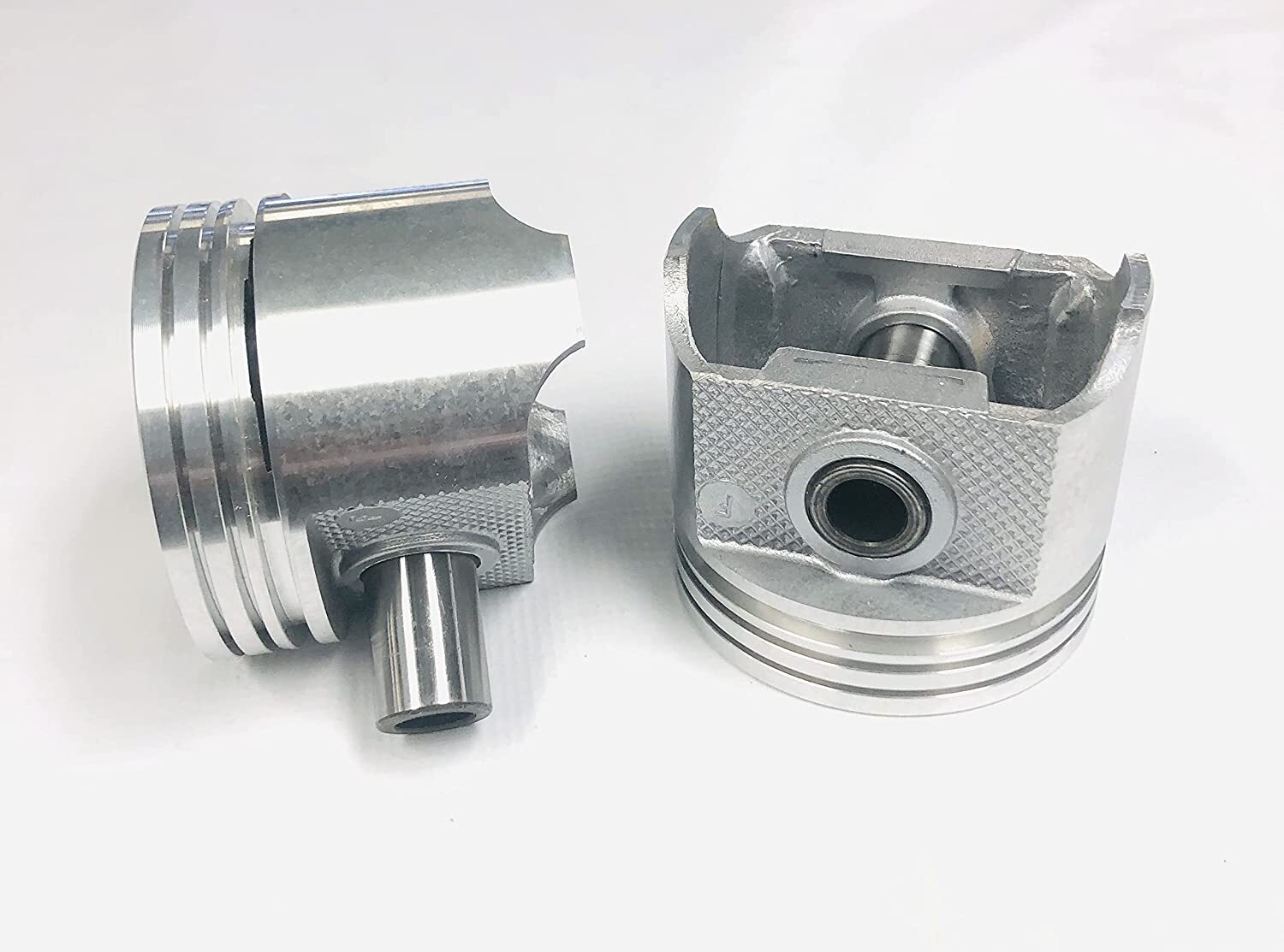 SILVOLITE Cast Flat Top 4vr Pistons Set/8+MOLY Rings for Chevy SB 283