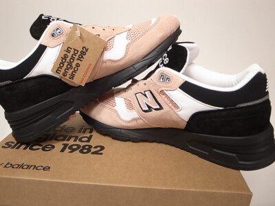 NEW BALANCE M1530SVS CORAL PINK BLACK MADE IN ENGLAND US7