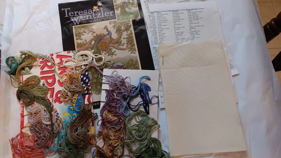 Teresa Wentzler Counted Cross STitch Needlework  kit Peacock majesty - Image 3 of 4