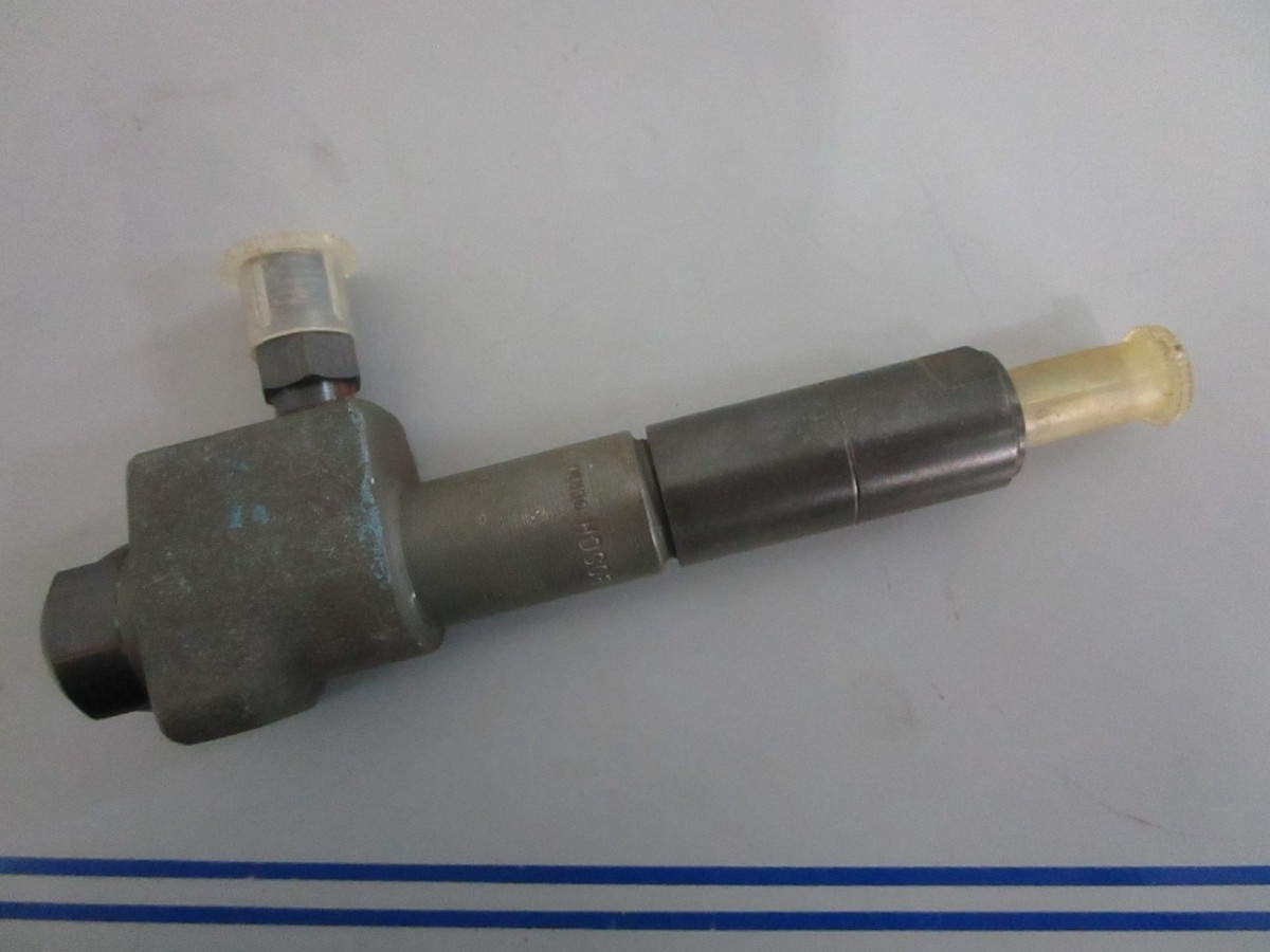 Volvo Penta Md3b Diesel Fuel Injector 833191 Bosch 060