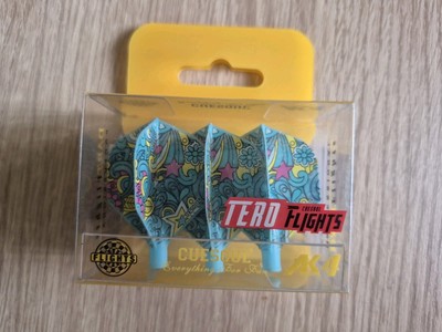 CUESOUL TERO AK4 + 5FX Dart Flights hellblau Muster