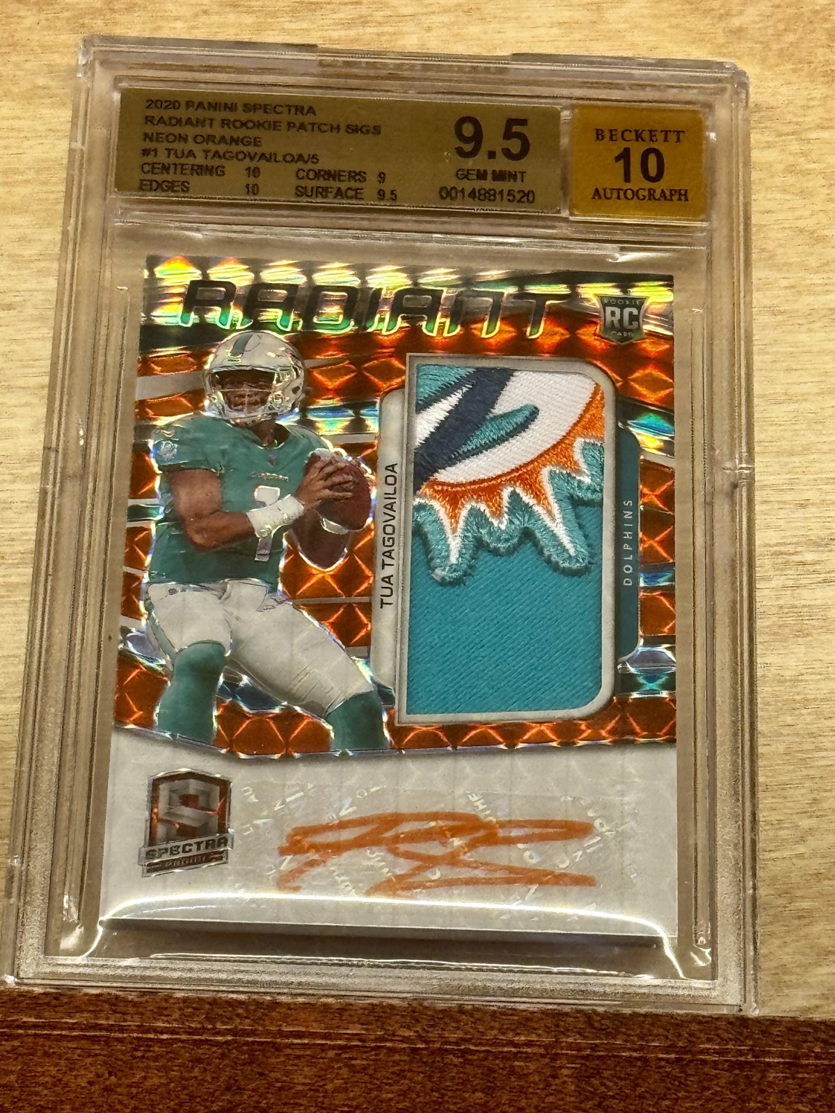 2020 Panini Spectra Radiant RPA Neon Orange #1 Tua Tagovailoa /5 BGS 9.5