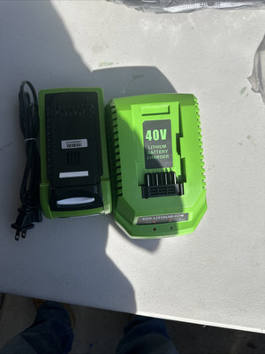 Lithium-Ion GW40V-CHG Green Black 40V  Rechargeable Battery Charger NWOB